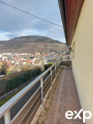 Maison - 250 m² - 6 pièces