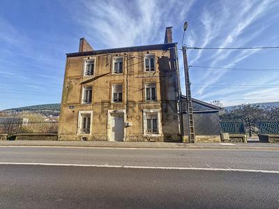 Maison - 231 m² - 9 pièces