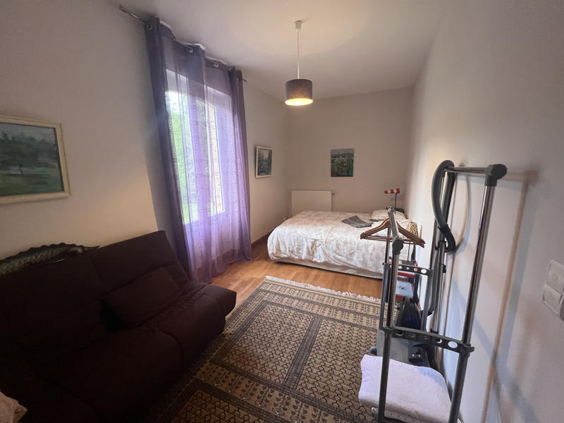 Maison - 279 m² - 9 pièces