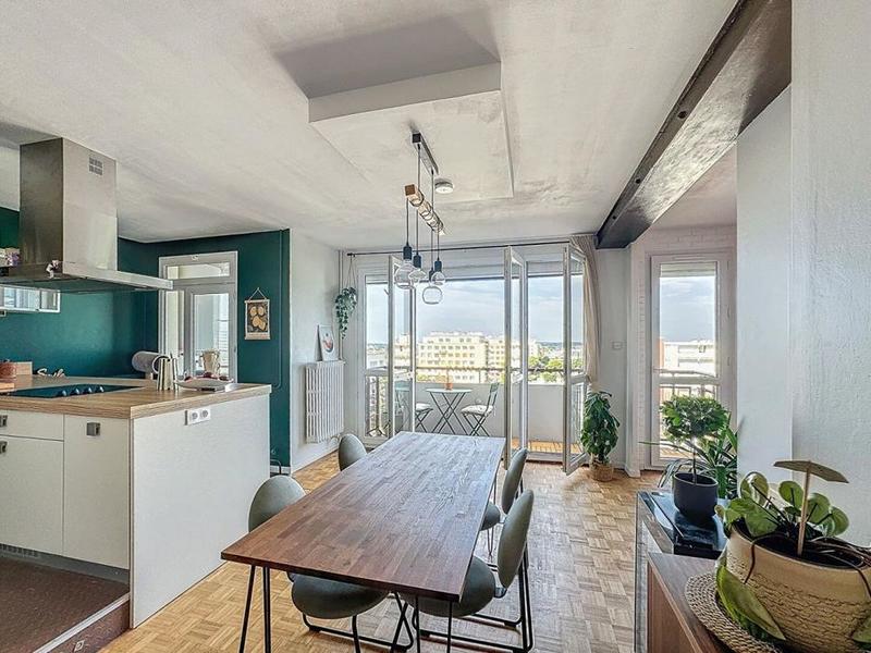 Appartement - 64 m² - 4 pièces