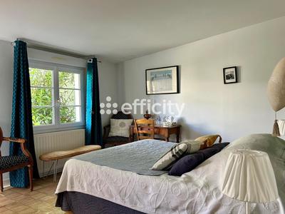 Maison - 380 m² - 11 pièces