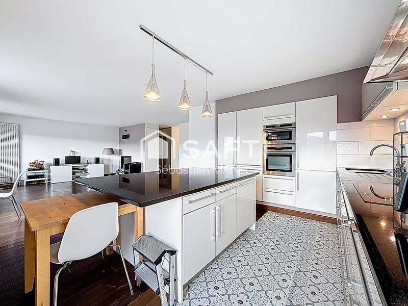 Appartement - 105 m² - 4 pièces