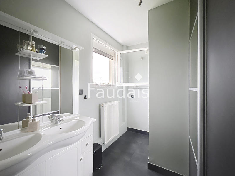 Maison - 132 m² - 5 pièces