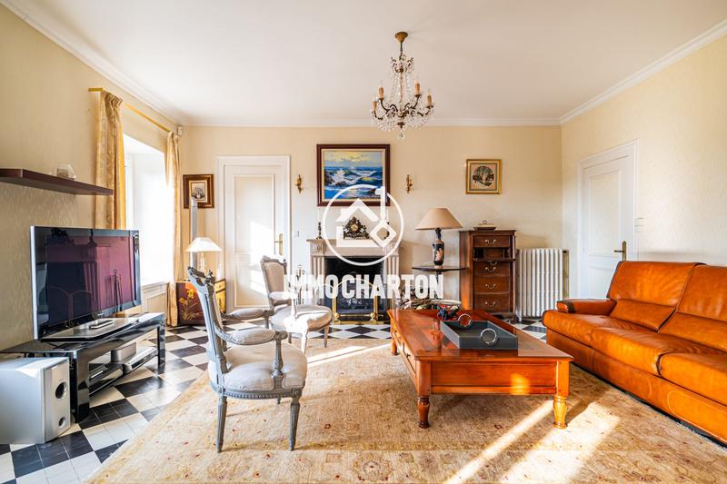 Maison ancienne - 220 m² - 8 pièces