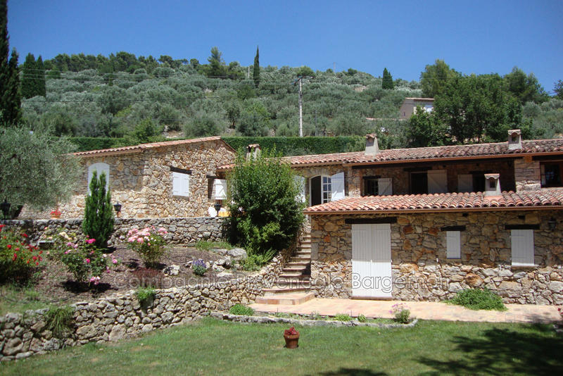 Villa - 200 m² - 6 pièces