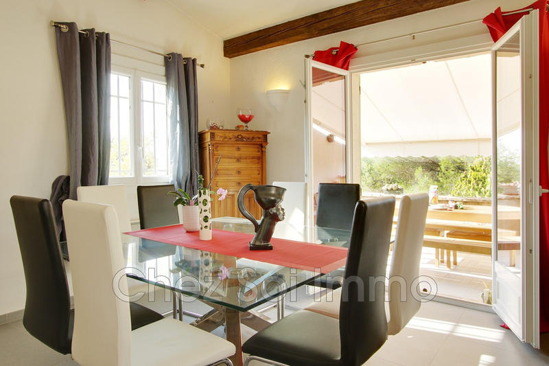 Villa - 235 m² - 8 pièces