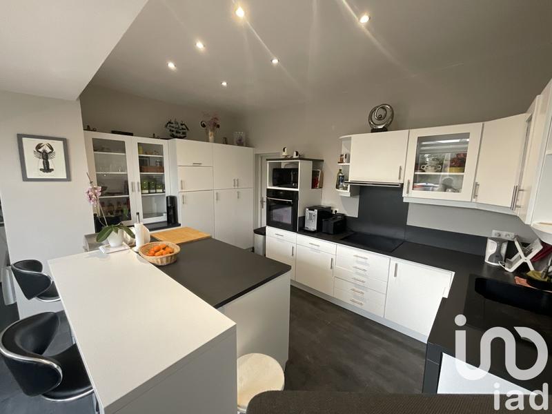 Maison - 137 m² - 8 pièces