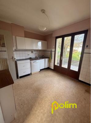 Maison - 95 m² - 5 pièces