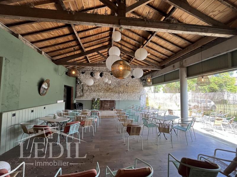 Maison - 231 m² - 6 pièces