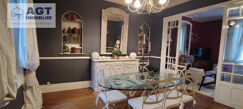 Maison - 304 m² - 10 pièces