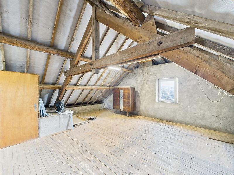 Maison - 146 m² - 9 pièces