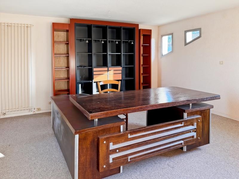 Maison - 263 m² - 6 pièces