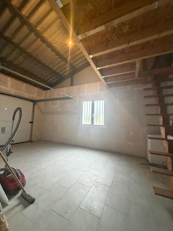 Maison - 105 m² - 4 pièces