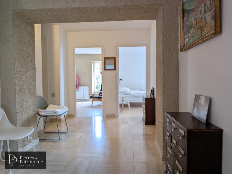 Propriété - 362 m² - 11 pièces