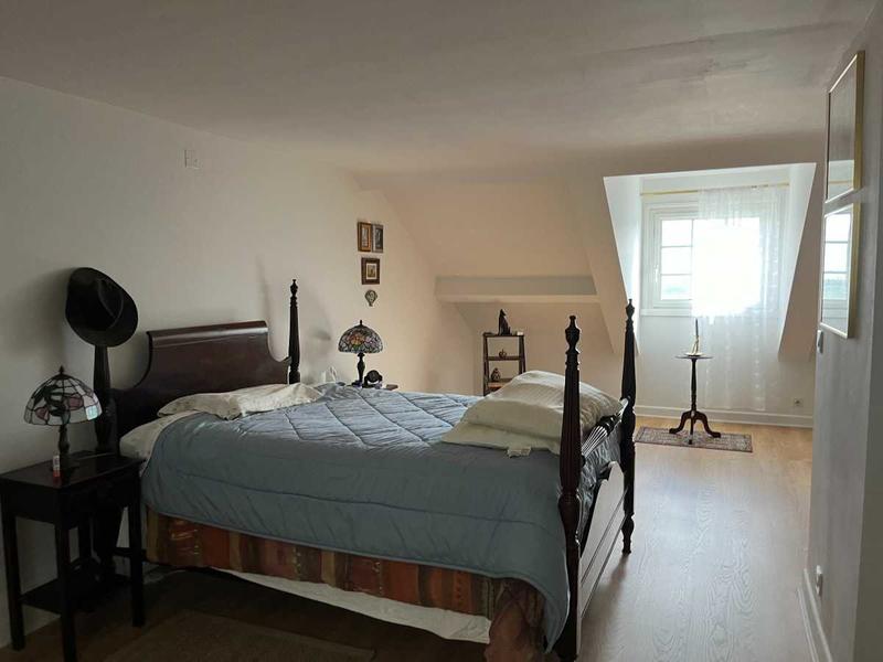 Maison - 370 m² - 7 pièces