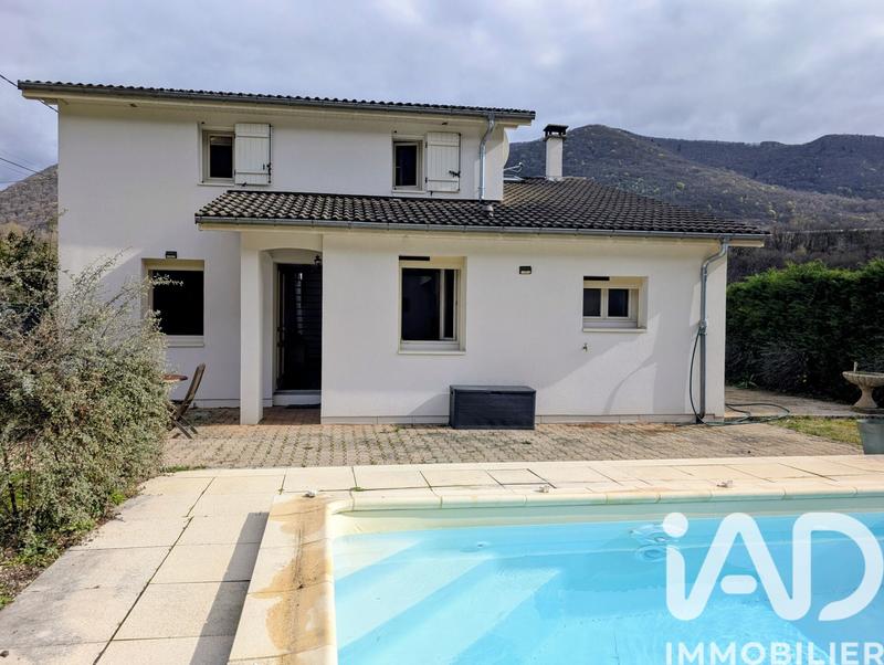 Maison - 120 m² - 5 pièces