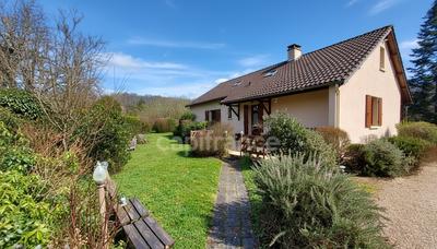 Maison - 151 m² - 6 pièces