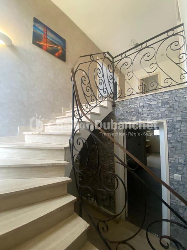 Maison - 130 m² - 5 pièces