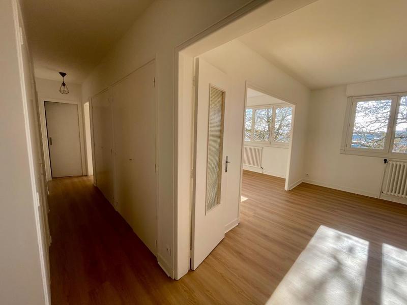 Appartement - 75 m² - 3 pièces