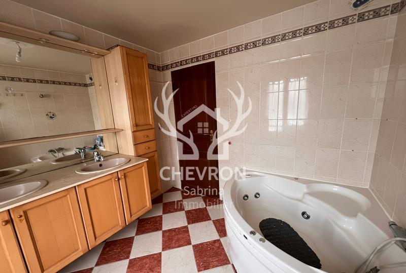 Maison - 147 m² - 5 pièces