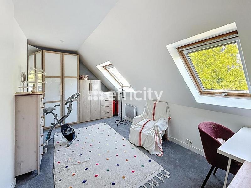 Maison - 165 m² - 7 pièces