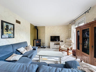 Maison - 121 m² - 5 pièces