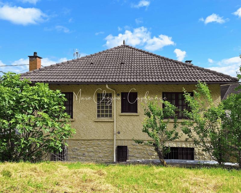 Maison - 137 m² - 5 pièces