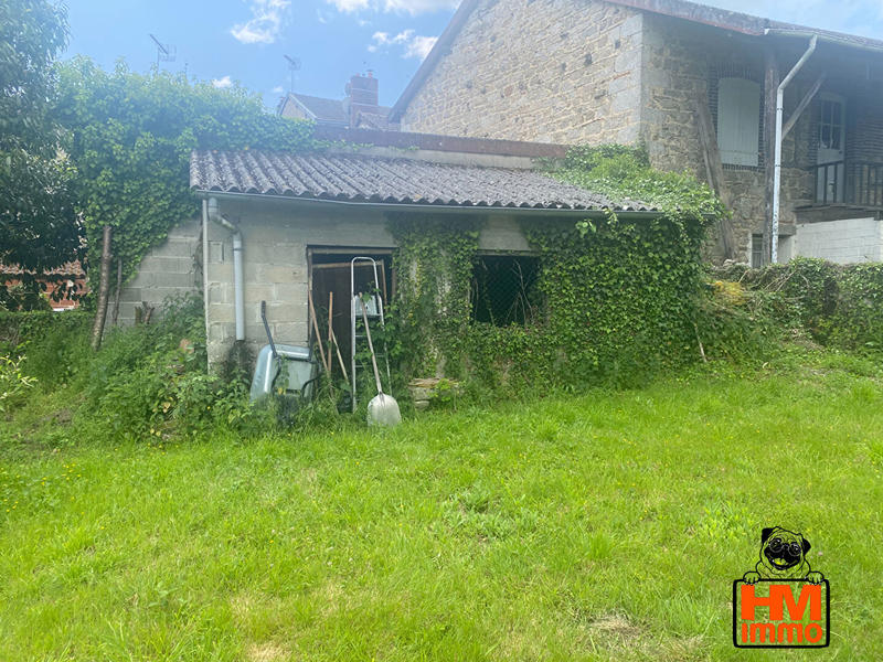 Maison - 300 m² - 15 pièces