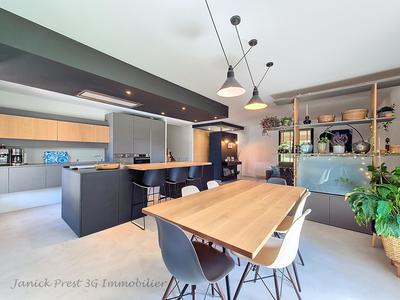 Maison - 113 m² - 5 pièces