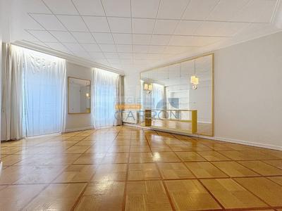 Appartement - 92 m² - 3 pièces