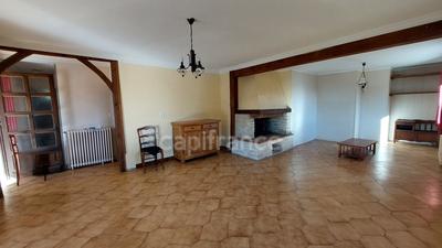 Maison - 230 m² - 12 pièces