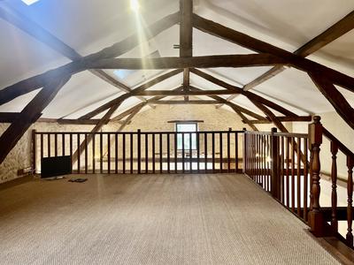 Maison traditionnelle - 150 m² - 4 pièces