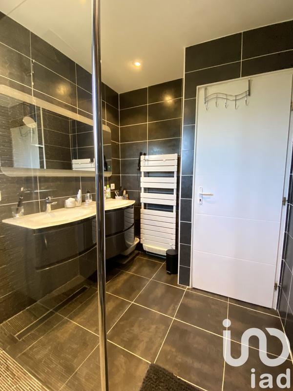 Maison - 180 m² - 5 pièces