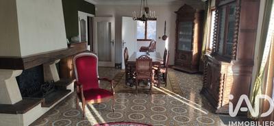 Maison - 184 m² - 8 pièces