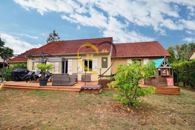 Maison - 107 m² - 4 pièces