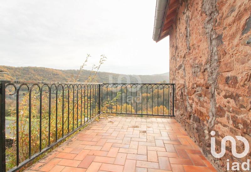 Maison - 94 m² - 5 pièces