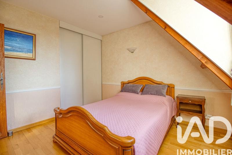 Maison - 166 m² - 7 pièces