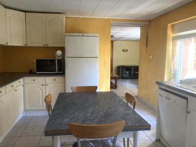 Maison - 185 m² - 7 pièces