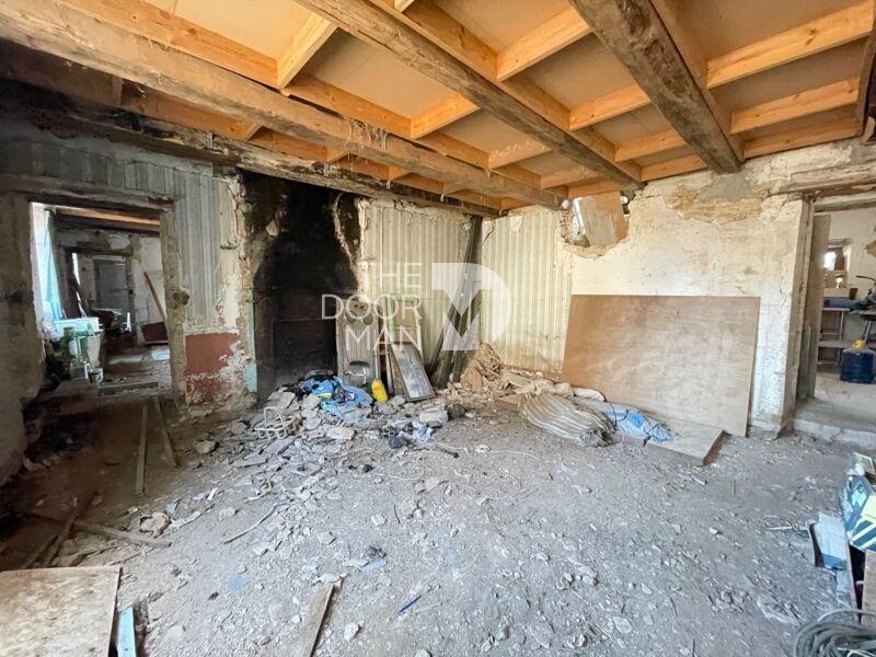 Maison - 345 m² - 7 pièces