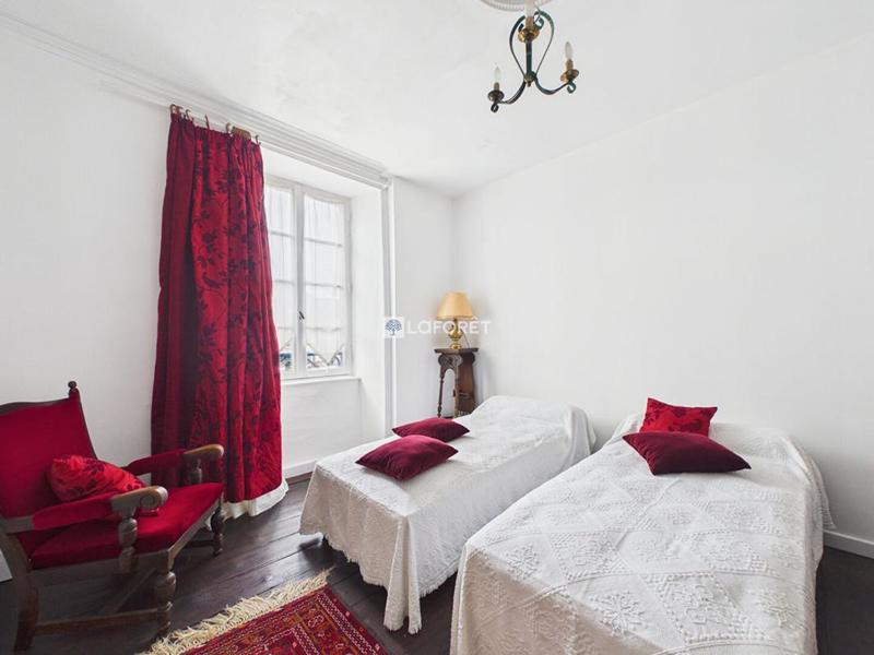 Maison bourgeoise - 196 m² - 12 pièces