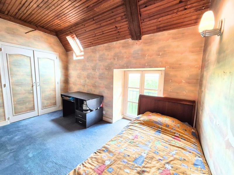 Maison de ville - 252 m² - 8 pièces