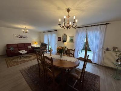 Maison - 92 m² - 5 pièces