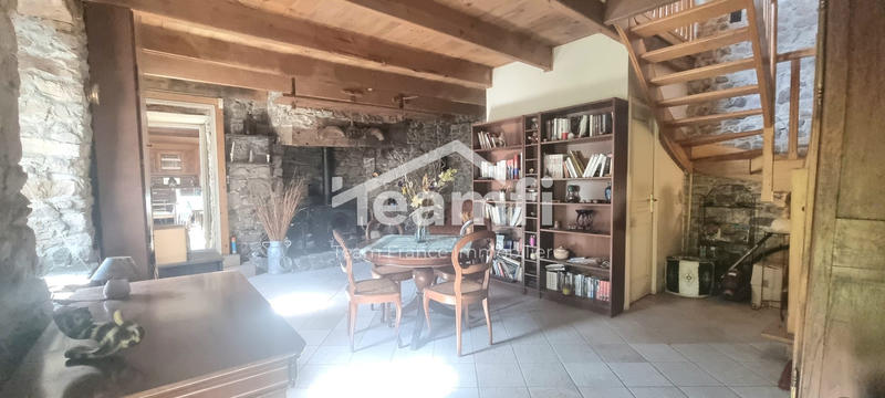 Maison - 132 m² - 7 pièces