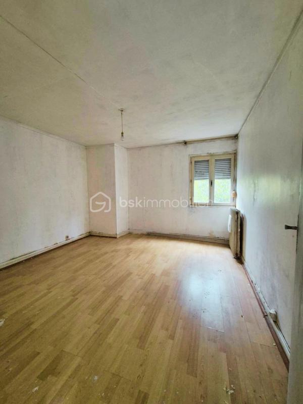 Maison ancienne - 130 m² - 3 pièces