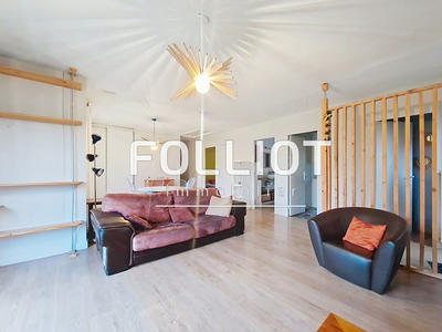 Maison - 90 m² - 4 pièces