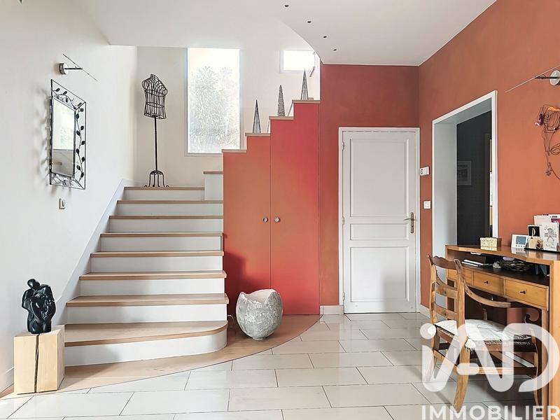 Maison - 226 m² - 7 pièces