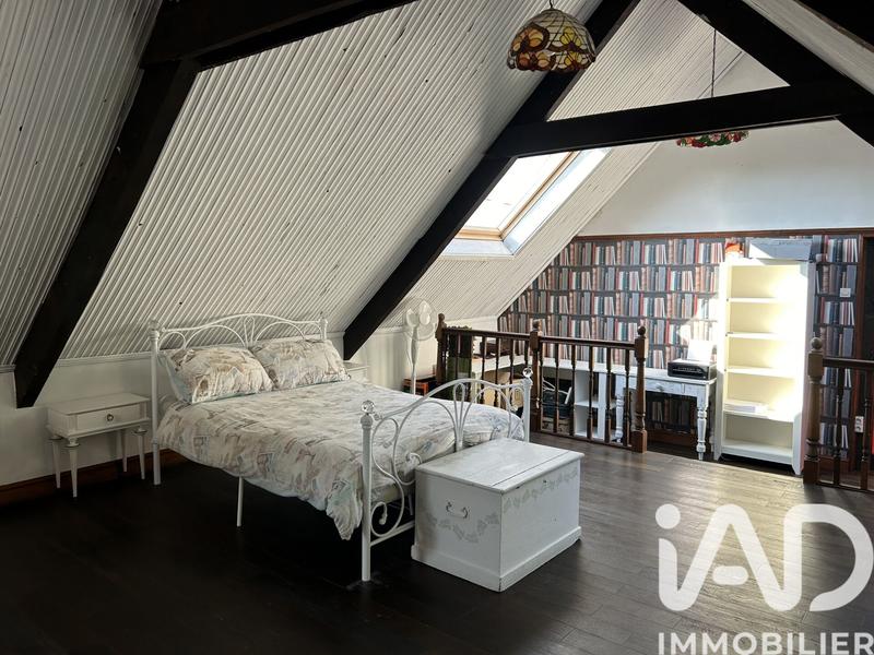 Maison - 290 m² - 8 pièces