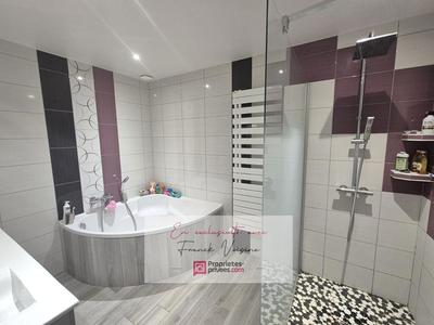 Maison - 193 m² - 6 pièces