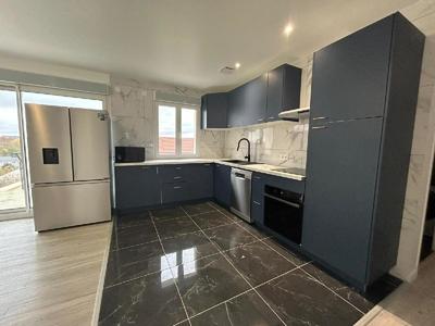 Maison - 138 m² - 5 pièces