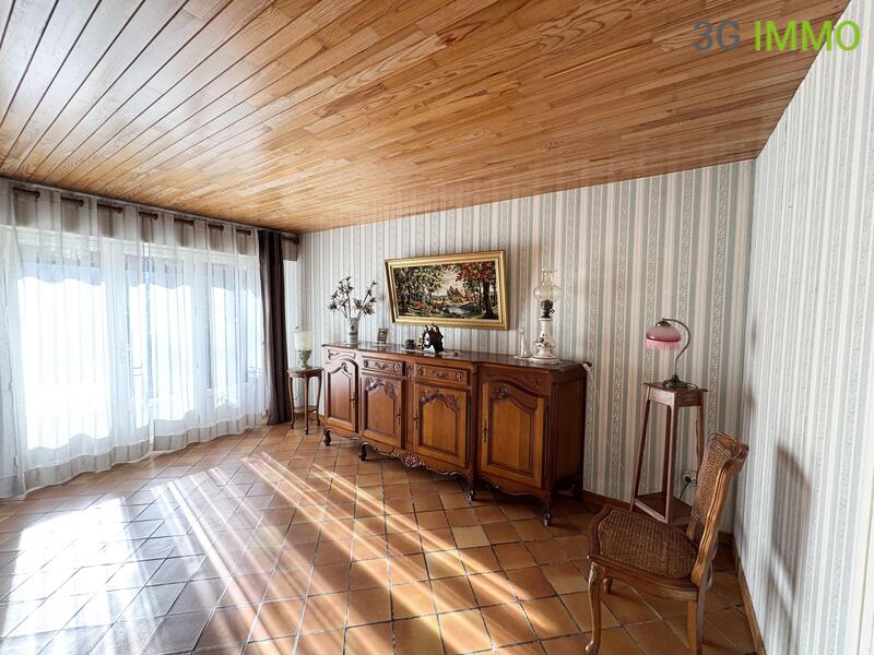 Maison - 112 m² - 7 pièces